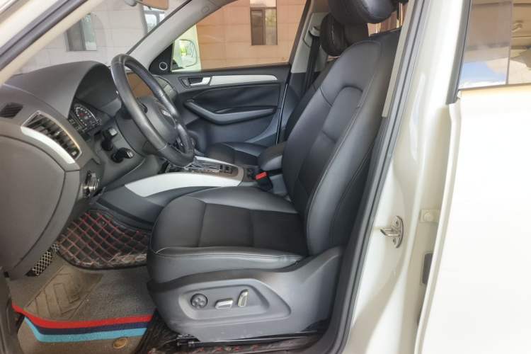 Used Audi Q5 2016 40 TFSI Technology Edition Left Front Seat