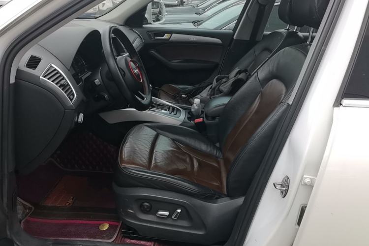 Used Audi Q5 2016 40 TFSI Technology Edition Left Front Seat