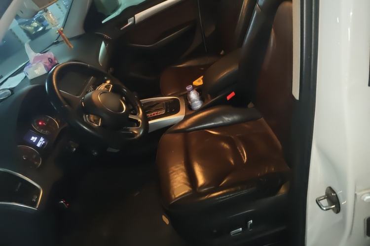 Used Audi Q5 2016 40 TFSI Technology Edition Left Front Seat