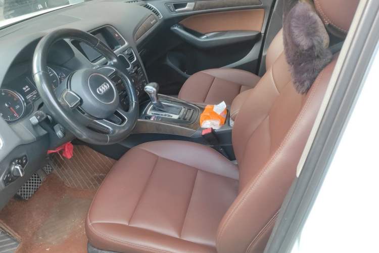 Used Audi Q5 2016 40 TFSI Trendy Edition Left Front Seat