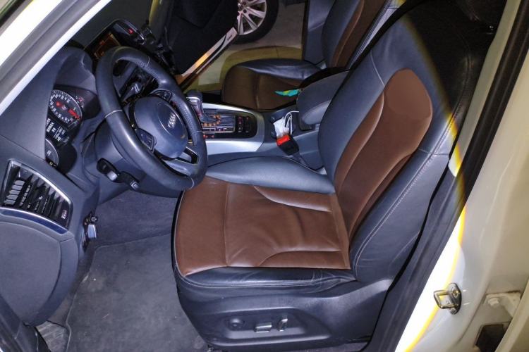 Used Audi Q5 2016 40 TFSI Technology Edition Left Front Seat