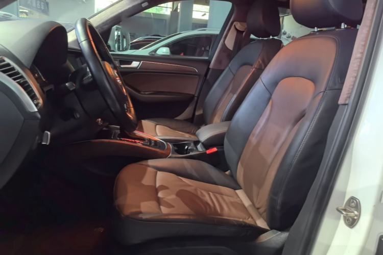 Used Audi Q5 2016 40 TFSI Technology Edition Left Front Seat