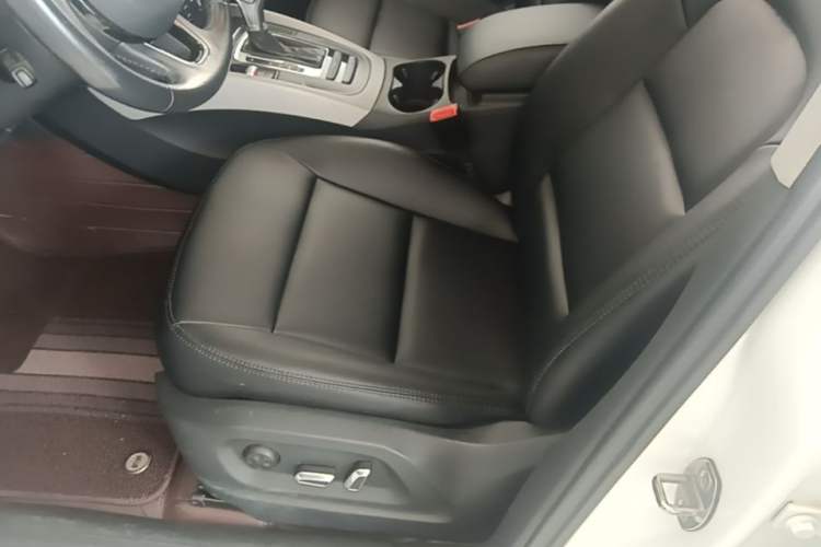 Used Audi Q5 2016 40 TFSI Trendy Edition Left Front Seat