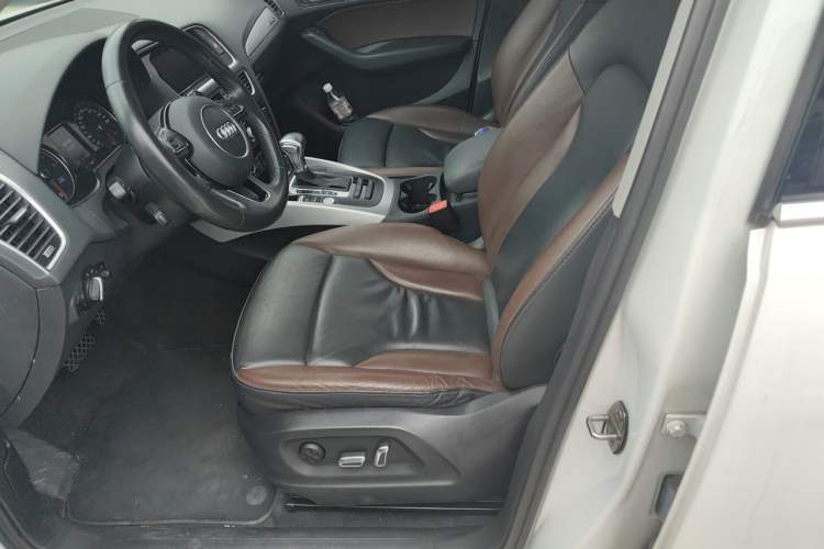 Used Audi Q5 2016 40 TFSI Technology Edition Left Front Seat