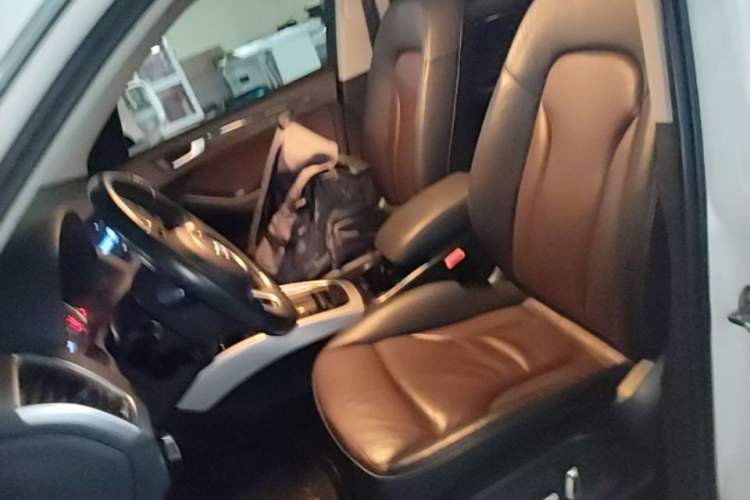 Used Audi Q5 2016 40 TFSI Technology Edition Left Front Seat
