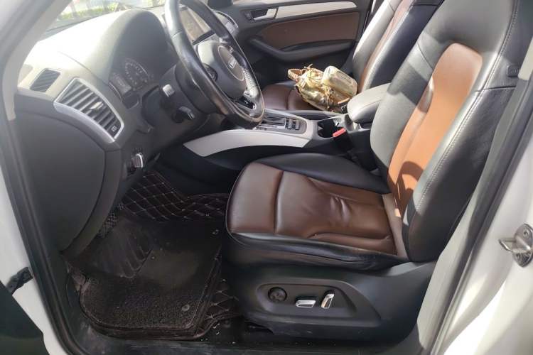 Used Audi Q5 2016 40 TFSI Technology Edition Left Front Seat