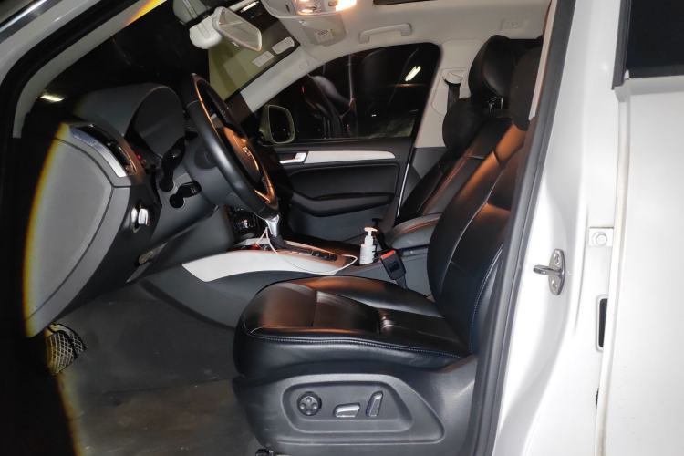 Used Audi Q5 2016 40 TFSI Trendy Edition Left Front Seat