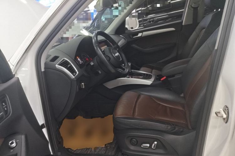 Used Audi Q5 2016 40 TFSI Technology Edition Left Front Seat