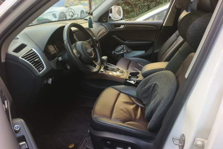 Used Audi Q5 2016 40 TFSI Comfort Model Left Front Seat