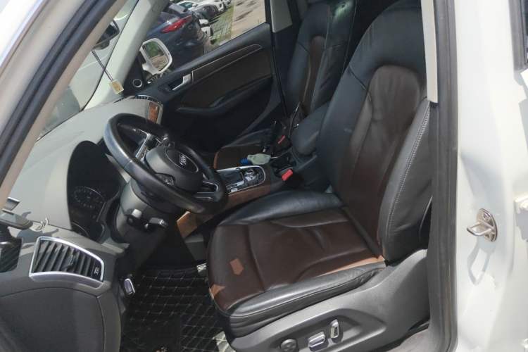 Used Audi Q5 2016 40 TFSI Comfort Model Left Front Seat