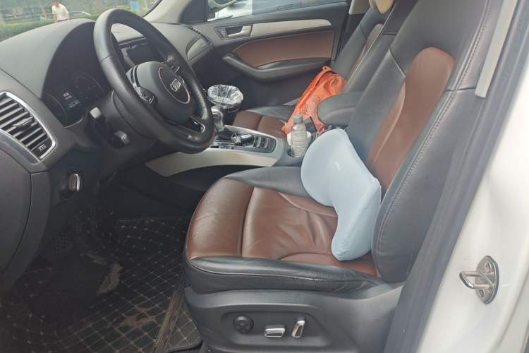 Used Audi Q5 2016 40 TFSI Technology Edition Left Front Seat