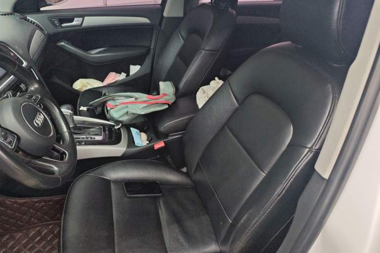 Used Audi Q5 2016 40 TFSI Trendy Edition Left Front Seat
