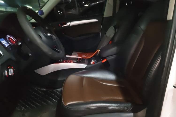 Used Audi Q5 2016 40 TFSI Technology Edition Left Front Seat