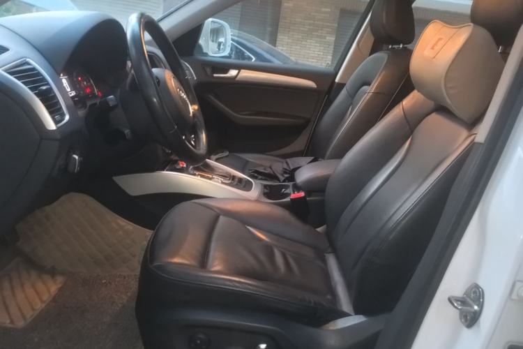 Used Audi Q5 2016 40 TFSI Technology Edition Left Front Seat