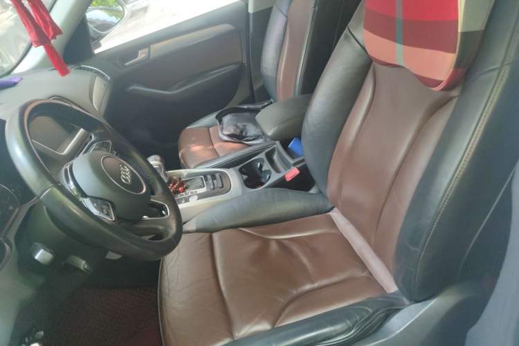 Used Audi Q5 2016 40 TFSI Technology Edition Left Front Seat