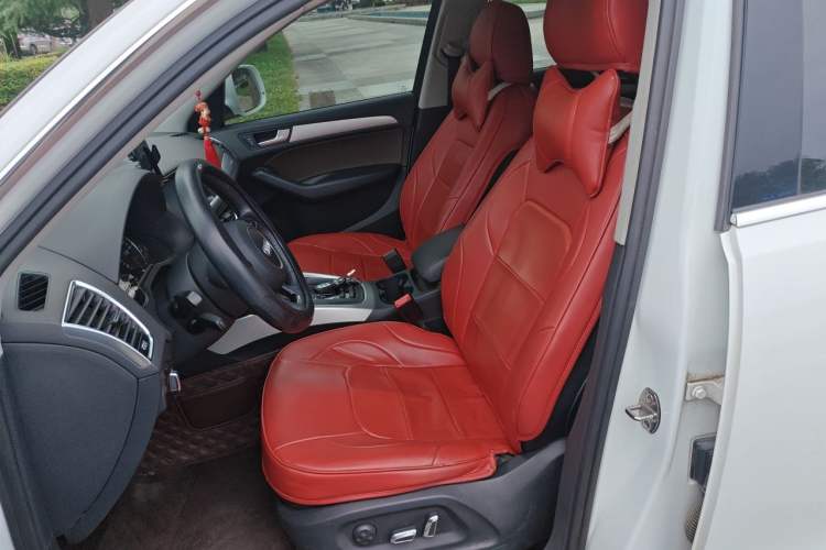 Used Audi Q5 2016 40 TFSI Technology Edition Left Front Seat