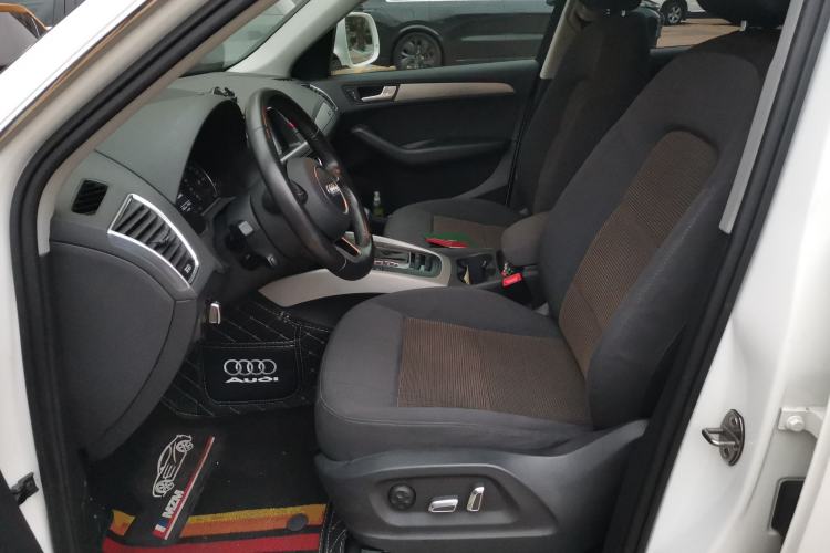Used Audi Q5 2016 40 TFSI Technology Edition Left Front Seat