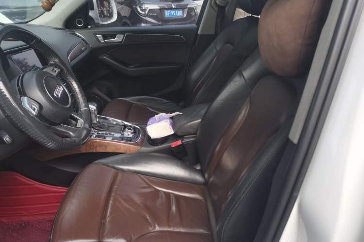 Used Audi Q5 2016 40 TFSI Comfort Model Left Front Seat