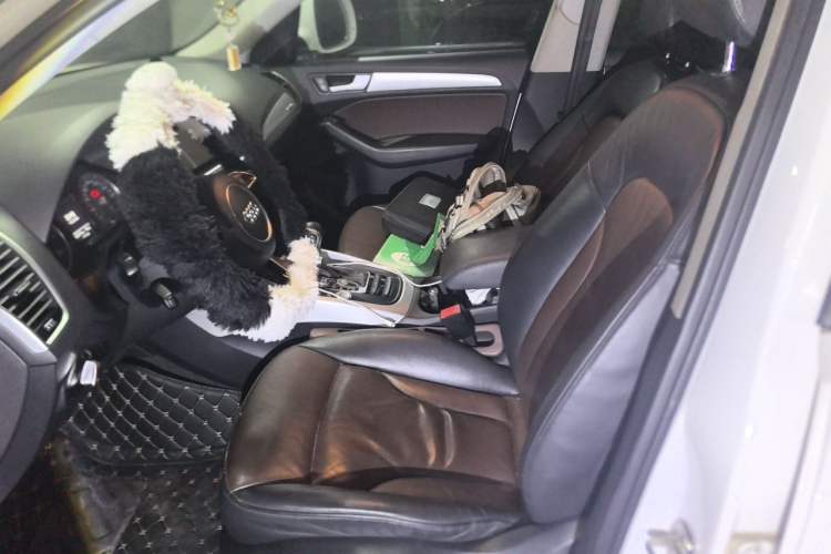 Used Audi Q5 2016 40 TFSI Technology Edition Left Front Seat