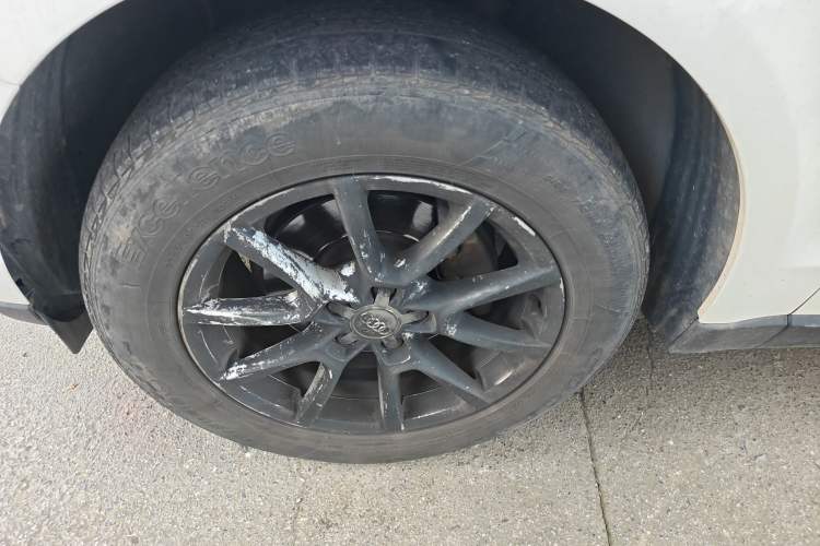 Used Audi Q5 2016 40 TFSI Trendy Edition Left Front Wheel Hub