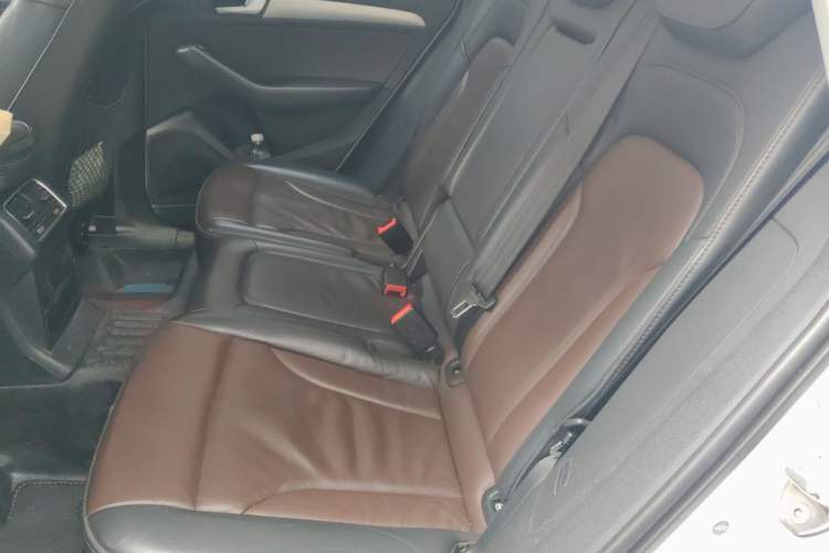 Used Audi Q5 2016 40 TFSI Technology Edition Left Rear Seat