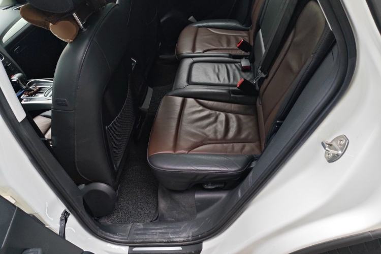 Used Audi Q5 2016 40 TFSI Technology Edition Left Rear Seat