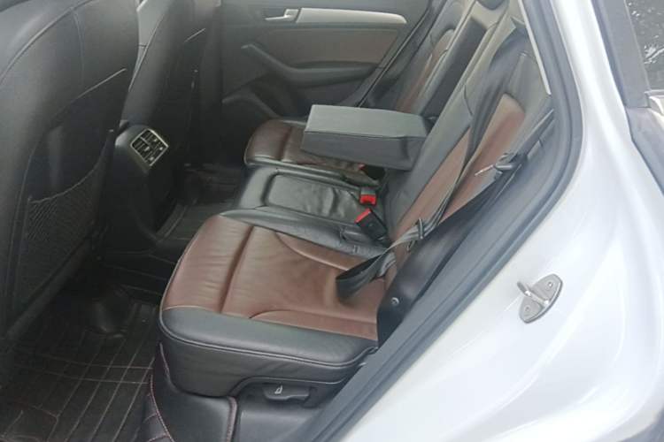 Used Audi Q5 2016 40 TFSI Technology Edition Left Rear Seat