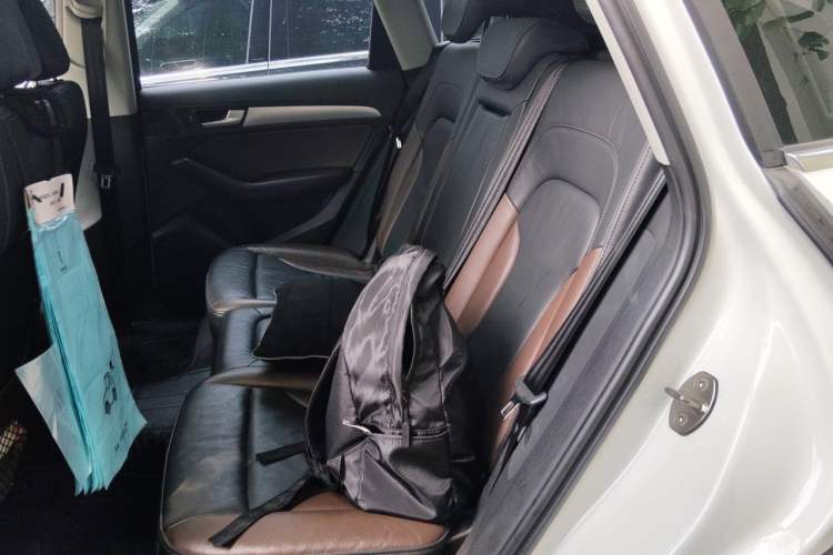 Used Audi Q5 2016 40 TFSI Technology Edition Left Rear Seat