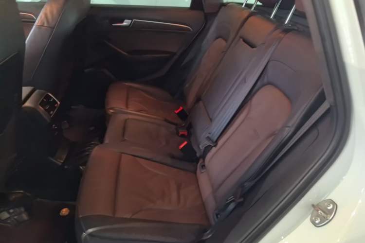 Used Audi Q5 2016 40 TFSI Technology Edition Left Rear Seat