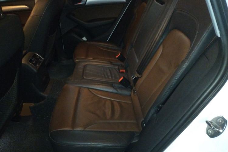 Used Audi Q5 2016 40 TFSI Technology Edition Left Rear Seat