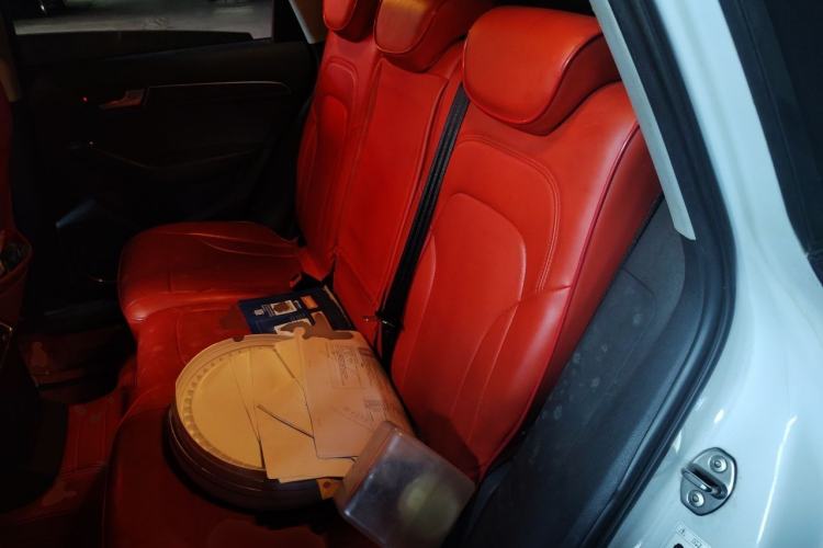 Used Audi Q5 2016 40 TFSI Comfort Model Left Rear Seat