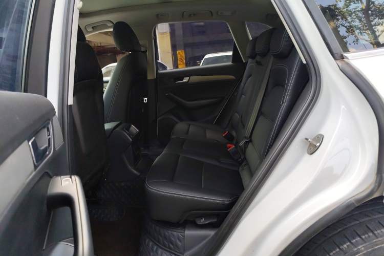 Used Audi Q5 2016 40 TFSI Trendy Edition Left Rear Seat
