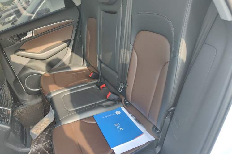 Used Audi Q5 2016 40 TFSI Comfort Model Left Rear Seat