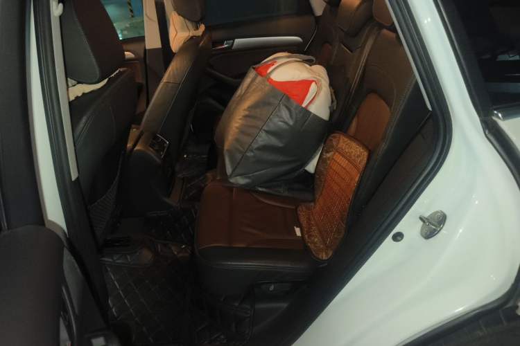 Used Audi Q5 2016 40 TFSI Technology Edition Left Rear Seat