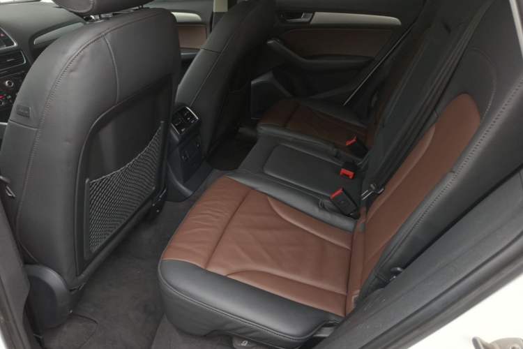 Used Audi Q5 2016 40 TFSI Technology Edition Left Rear Seat