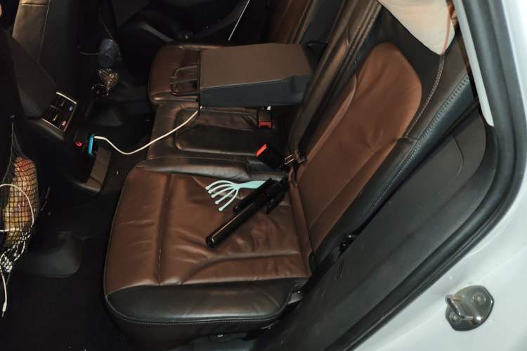 Used Audi Q5 2016 40 TFSI Technology Edition Left Rear Seat
