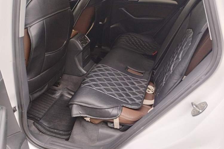 Used Audi Q5 2016 40 TFSI Technology Edition Left Rear Seat