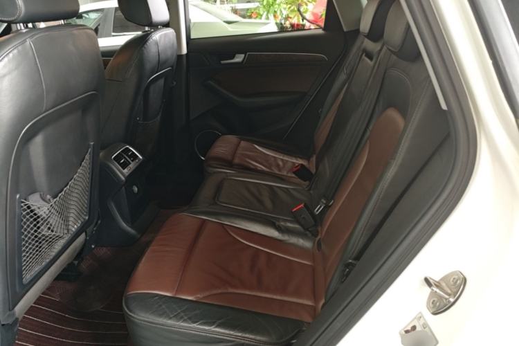 Used Audi Q5 2016 40 TFSI Comfort Model Left Rear Seat