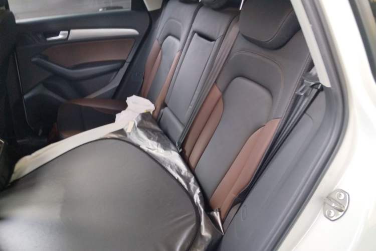 Used Audi Q5 2016 40 TFSI Technology Edition Left Rear Seat