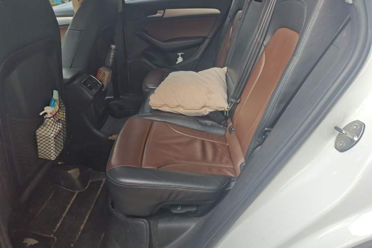 Used Audi Q5 2016 40 TFSI Technology Edition Left Rear Seat