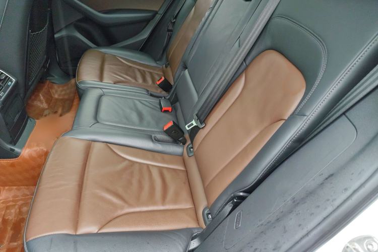 Used Audi Q5 2016 40 TFSI Technology Edition Left Rear Seat