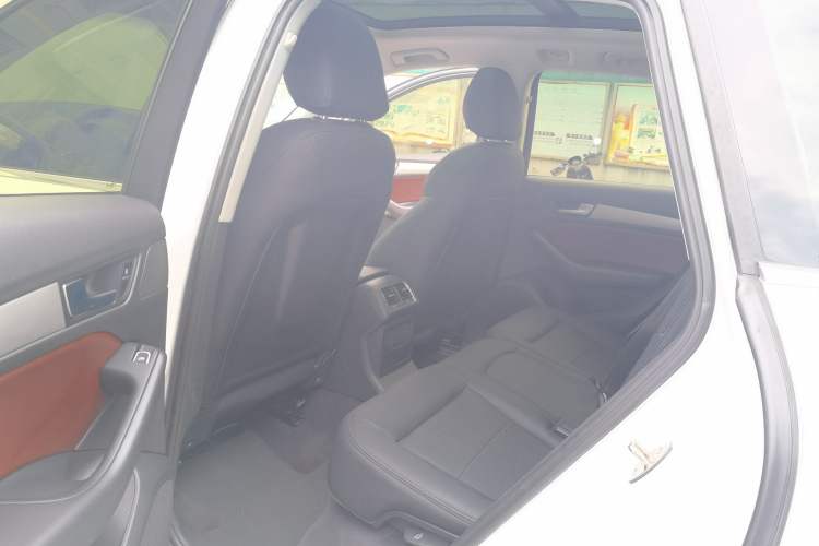 Used Audi Q5 2016 40 TFSI Trendy Edition Left Rear Seat