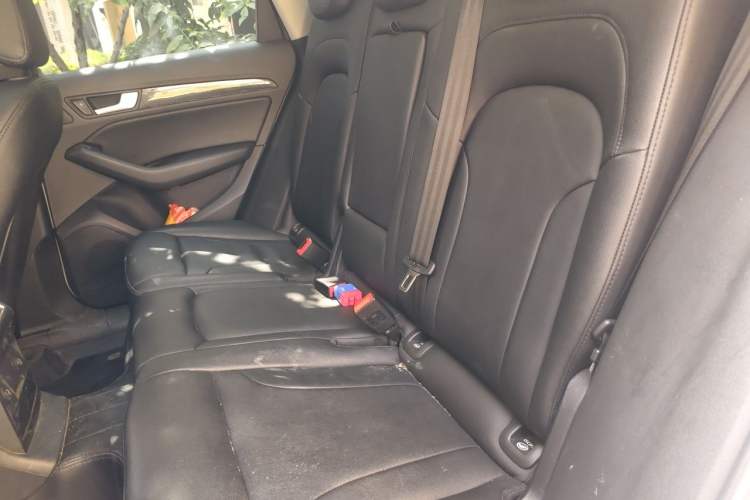 Used Audi Q5 2016 40 TFSI Trendy Edition Left Rear Seat