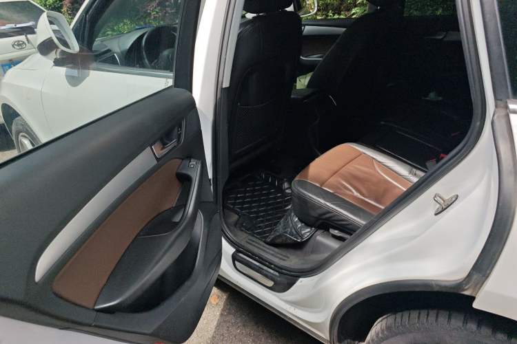 Used Audi Q5 2016 40 TFSI Technology Edition Left Rear Seat