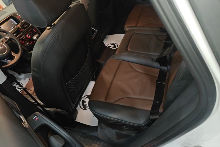 Used Audi Q5 2016 40 TFSI Technology Edition Left Rear Seat