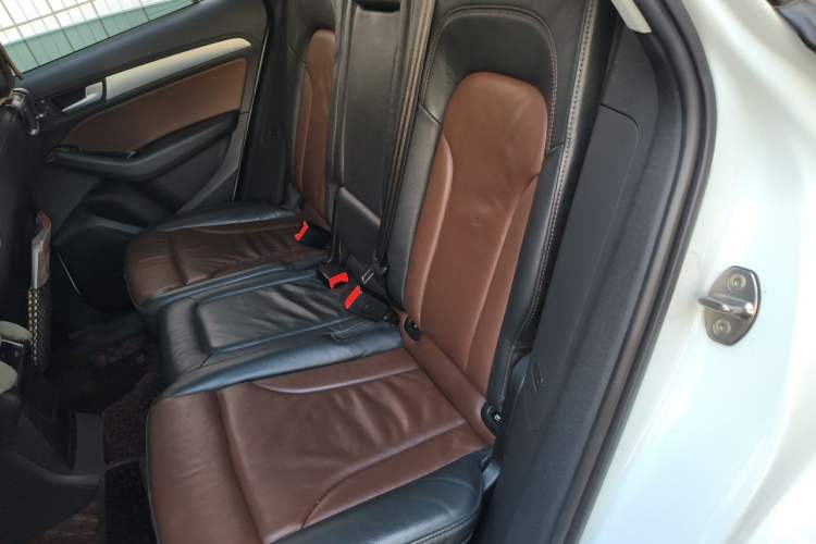 Used Audi Q5 2016 40 TFSI Technology Edition Left Rear Seat