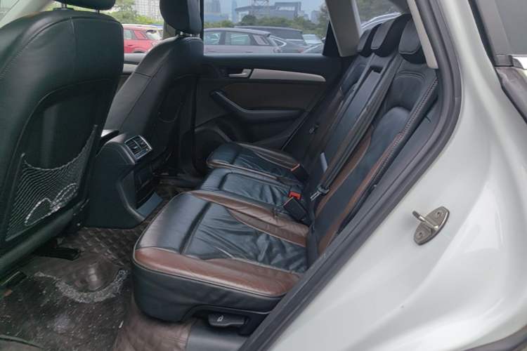 Used Audi Q5 2016 40 TFSI Technology Edition Left Rear Seat