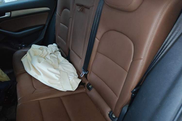 Used Audi Q5 2016 40 TFSI Trendy Edition Left Rear Seat