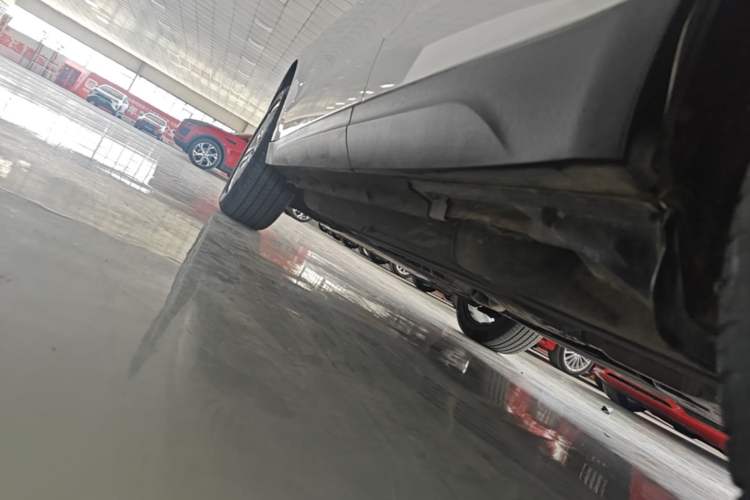 Used Audi Q5 2016 40 TFSI Comfort Model Left Side Sill