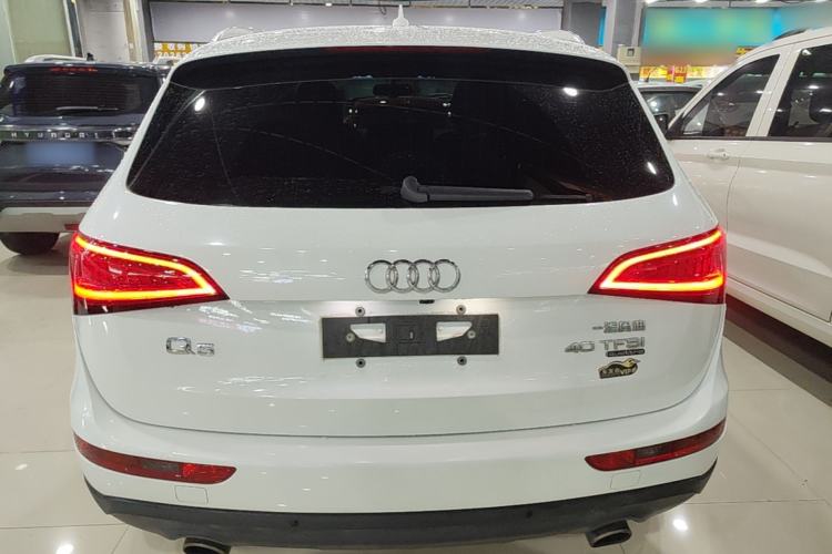 Used Audi Q5 2016 40 TFSI Comfort Model Rear